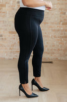 Magic Ankle Crop Skinny Pants in Black